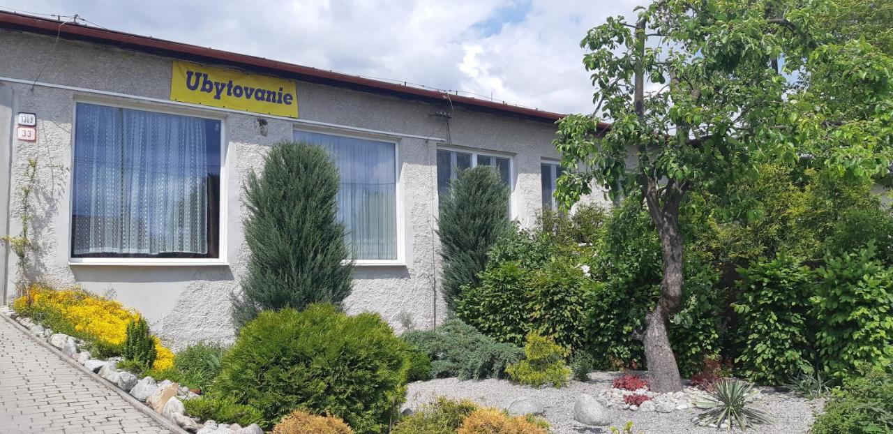Apartman Yvet Sucany Buitenkant foto