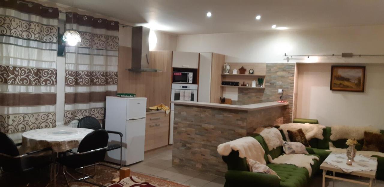Apartman Yvet Sucany Buitenkant foto