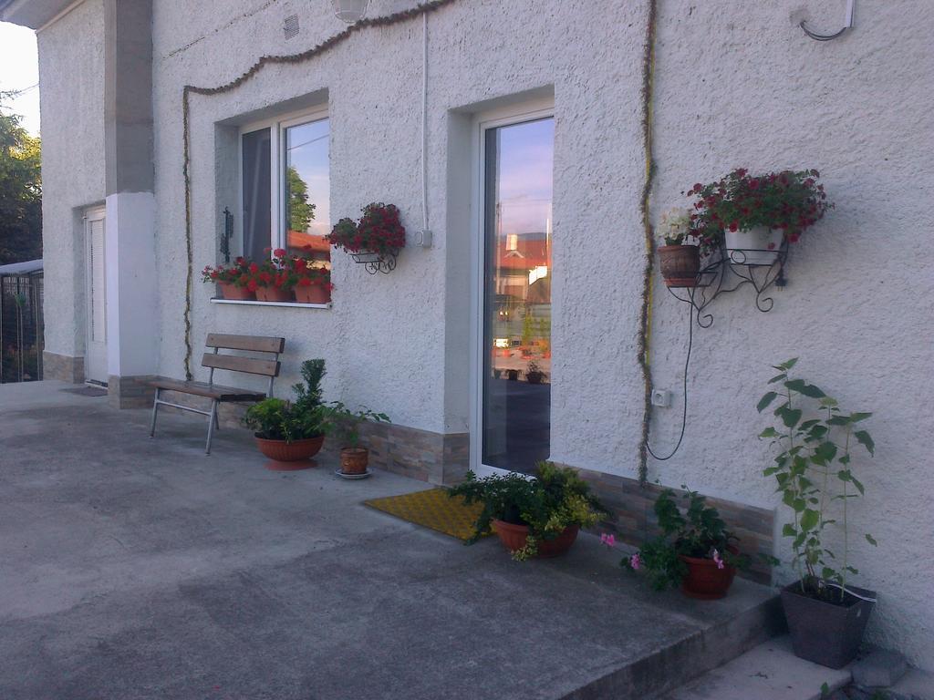 Apartman Yvet Sucany Buitenkant foto