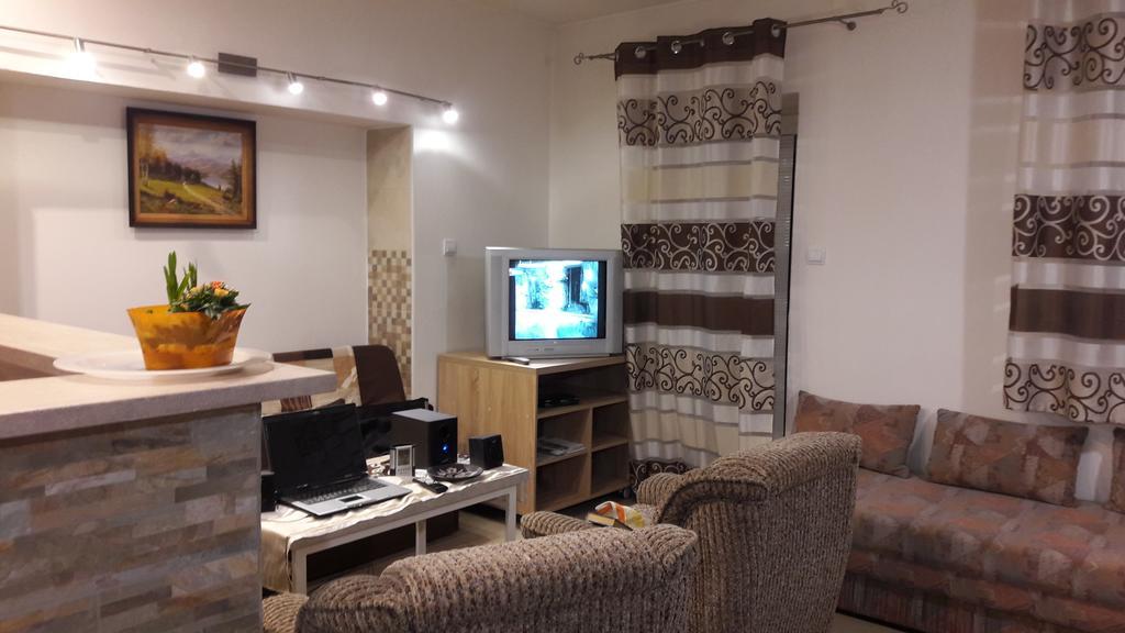Apartman Yvet Sucany Buitenkant foto