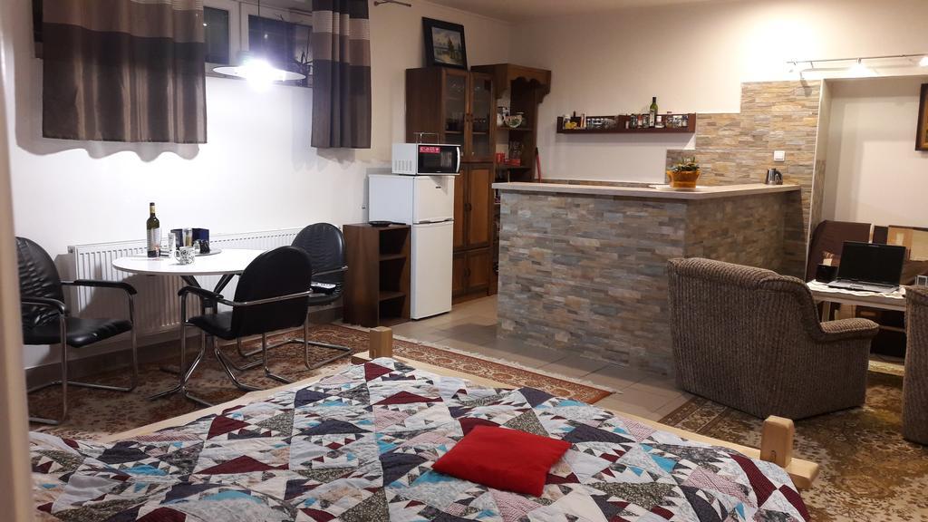 Apartman Yvet Sucany Buitenkant foto