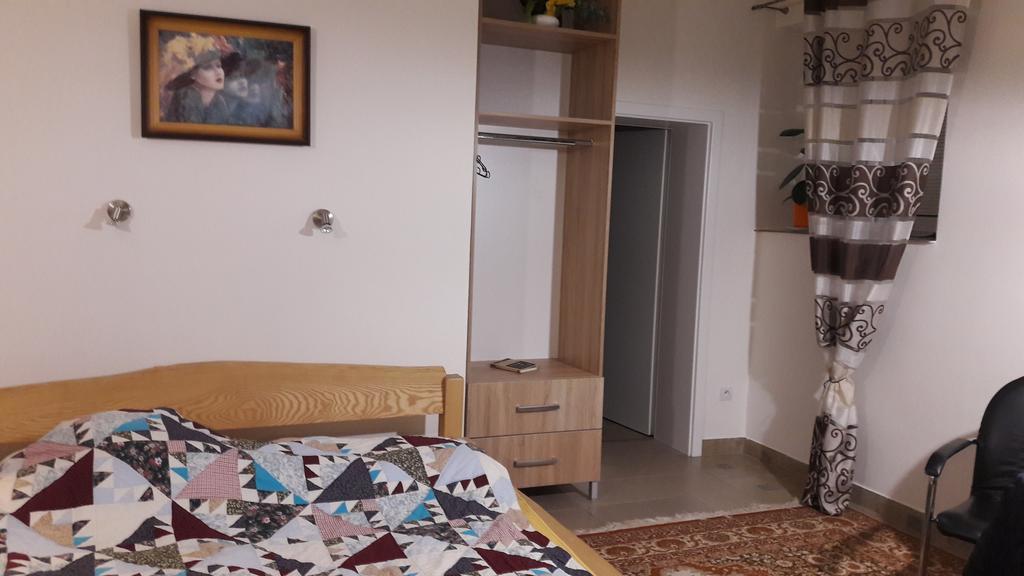 Apartman Yvet Sucany Buitenkant foto