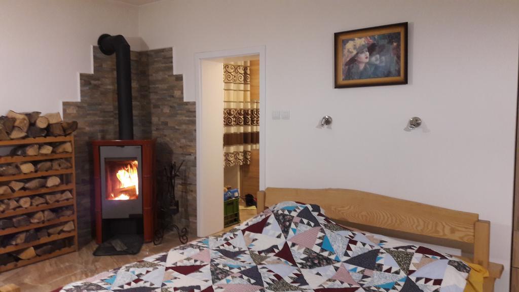 Apartman Yvet Sucany Buitenkant foto