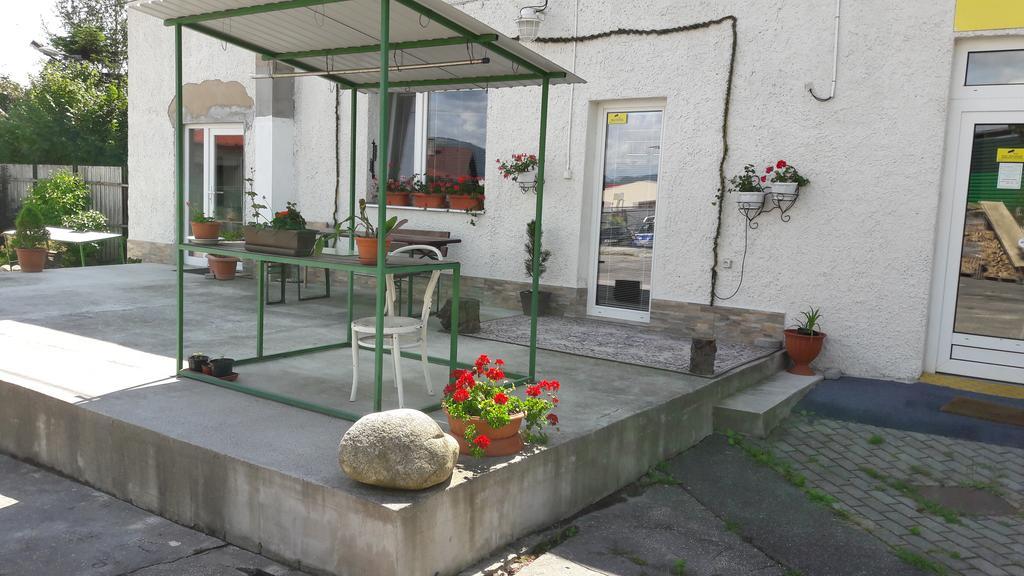 Apartman Yvet Sucany Buitenkant foto