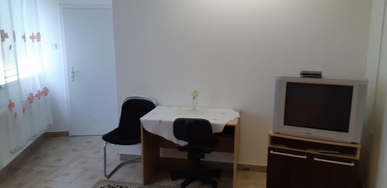 Apartman Yvet Sucany Buitenkant foto